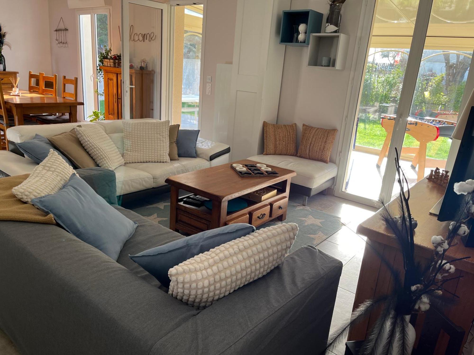 Maison Plain-pied 4 Sur A 700 M Holiday home