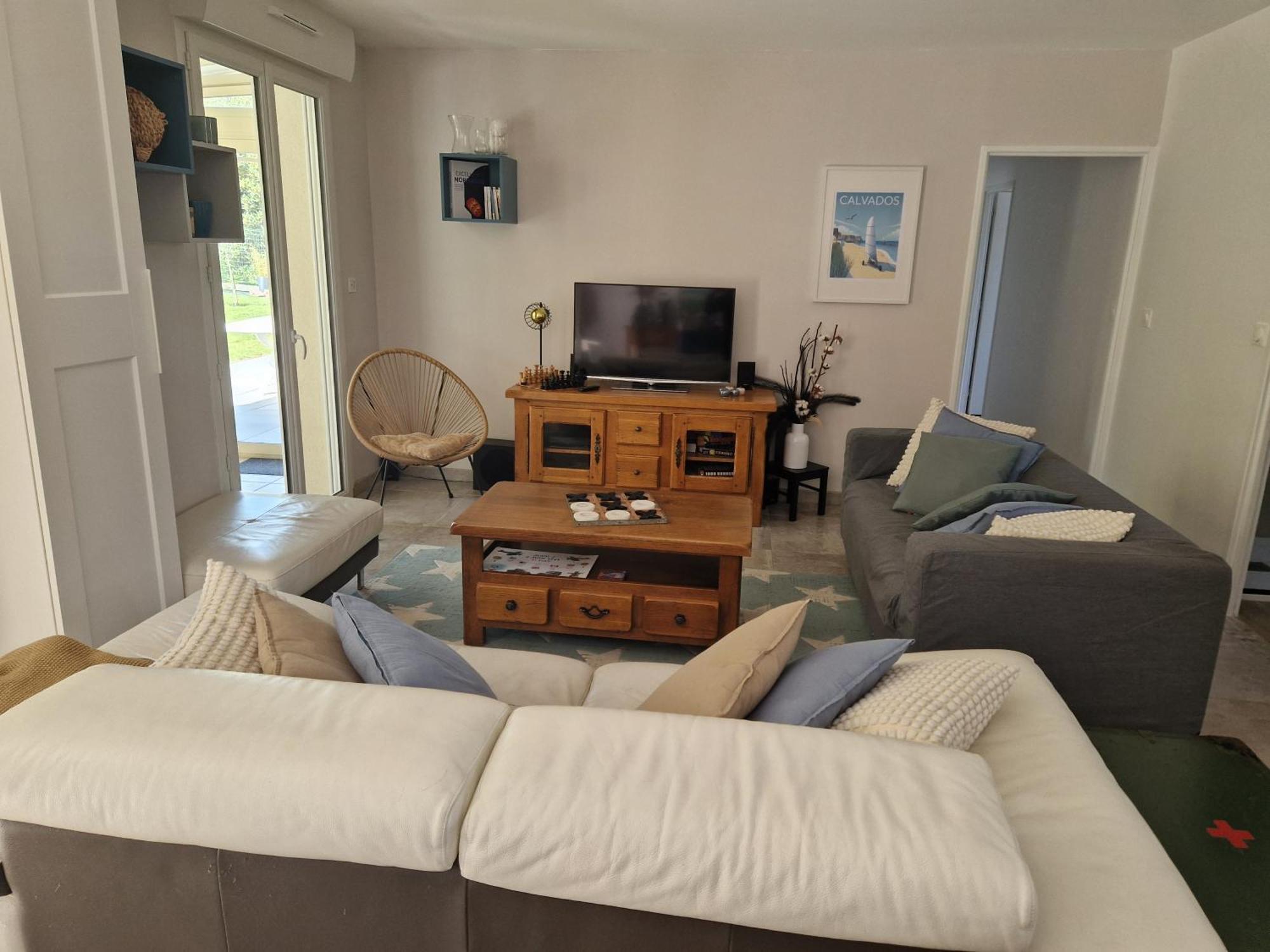Holiday home Maison Plain-pied 4 Sur A 700 M *